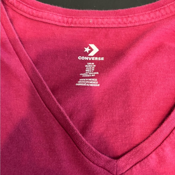 Converse * Chuck Taylor AllStar * Woman V Neck Size Medium - Picture 6 of 6